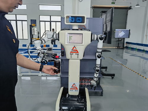 从两张桌子到全球工厂 中国机器人团队的自主研发之路